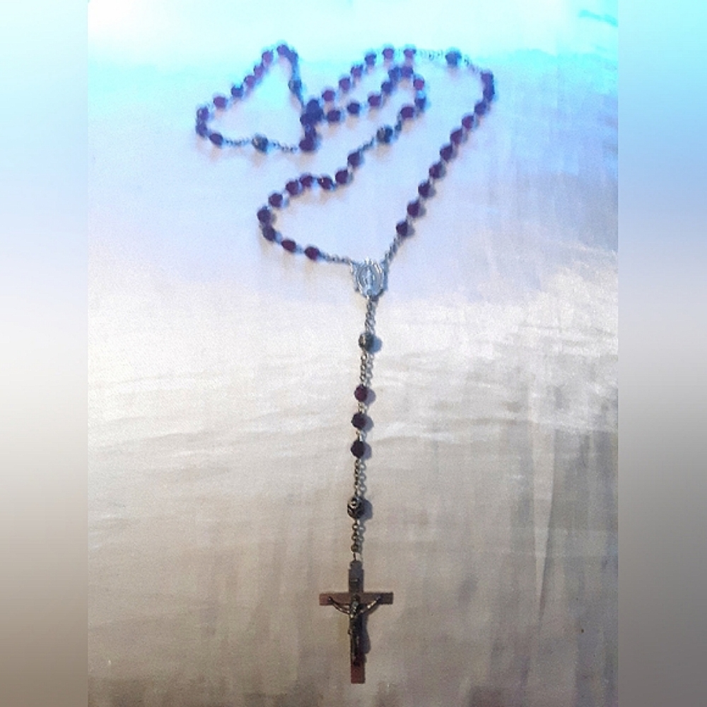 3 Vintage Rosary Turn of The Century featuring Cut Glass, Wood & Carved Bone - Picture 6 of 9